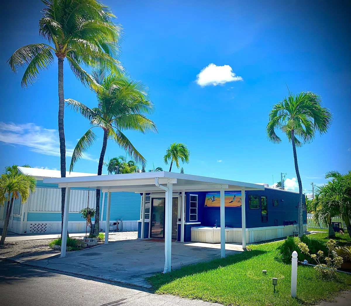 Building Photo - 55 Boca Chica Rd