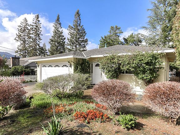 3rd image of 16975 Cypress Way