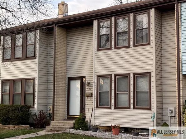542 Fairfield Rd, East Windsor, NJ 08520