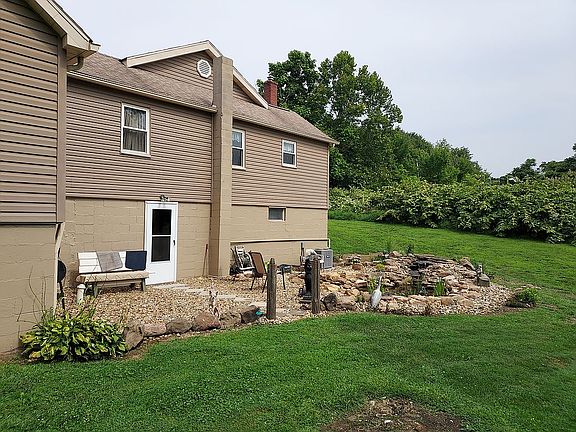 3rd image of 402 Old William Penn Hwy