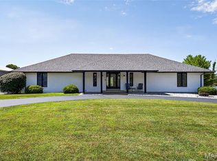 2097 Farris County Rd, Foristell, MO 63348