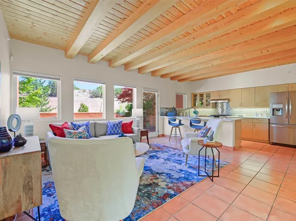 605 Avenida Colima #605, Santa Fe, NM 87506
