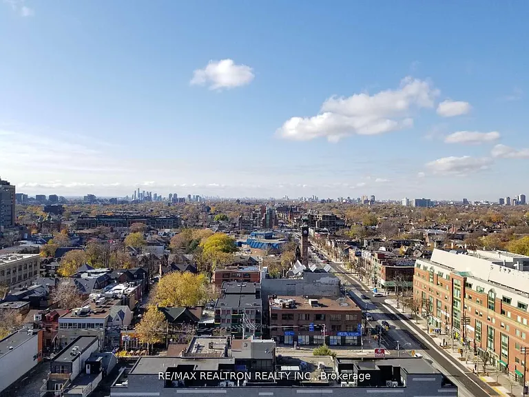 297 College St #1707 — Photo 6