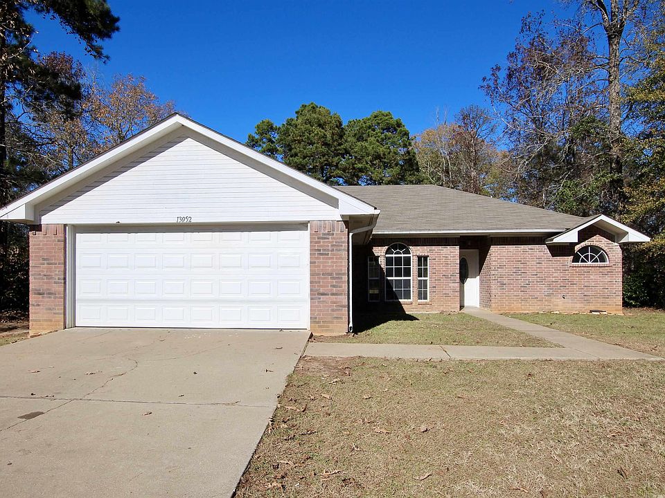 1st image of 13052 Lauren Ln