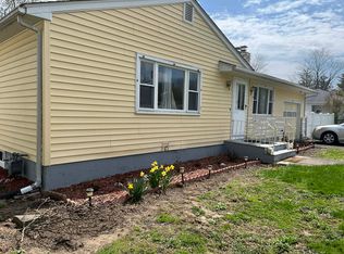294 Maryanne Ave, Hudson, NY 12534