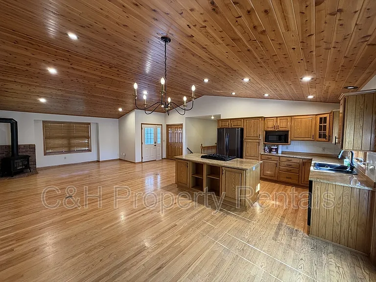 3429 Powderhorn Cir — Photo 9