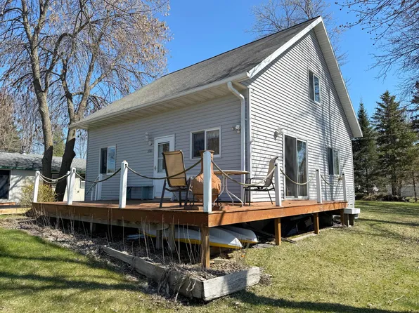 5301 Oak St, Isle, MN 56342