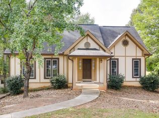 1767 Rambling Woods Dr, Lawrenceville, GA 30043