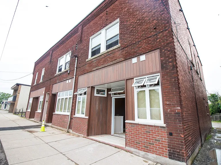595 King St #4 — Photo 13