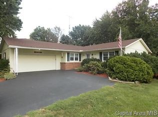 2920 Interlacken Dr, Springfield, IL 62704