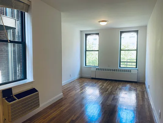 Rented by Bond New York | media 2