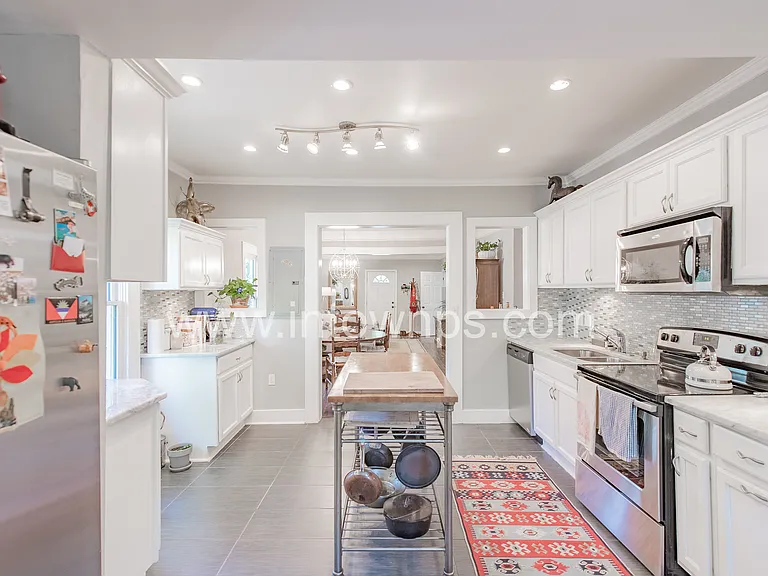 137 Dearborn St — Photo 5