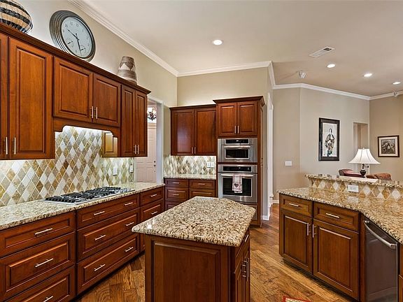 2nd image of 4779 Mira Vista Dr