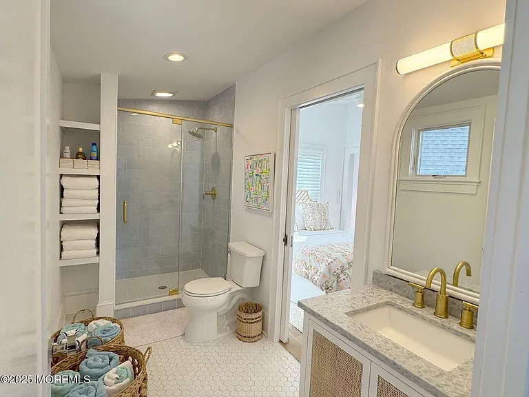 258 Osborne Ave — Photo 10