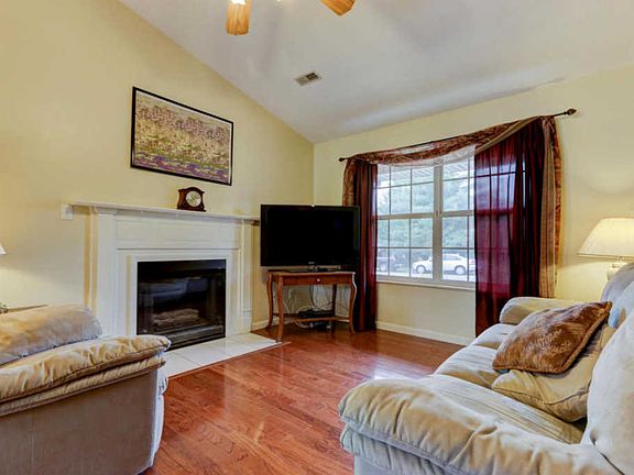 5th image of 7248 Genoa Ln