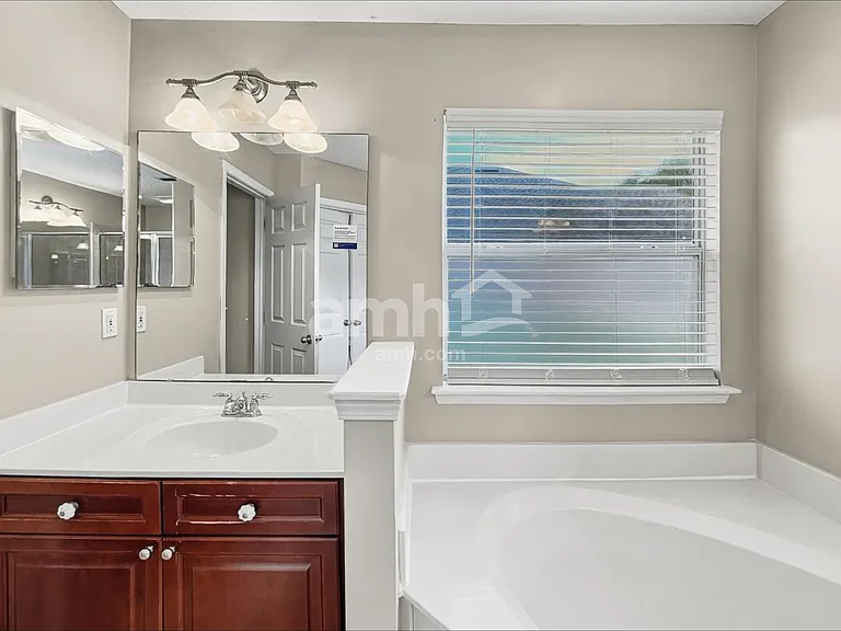 13839 Victoria Lakes Dr — Photo 11