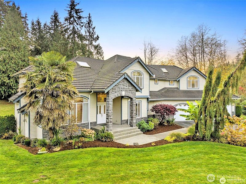 4th image of 8502 152nd Street SE