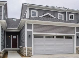 108 E Henry St #808, Saline, MI 48176