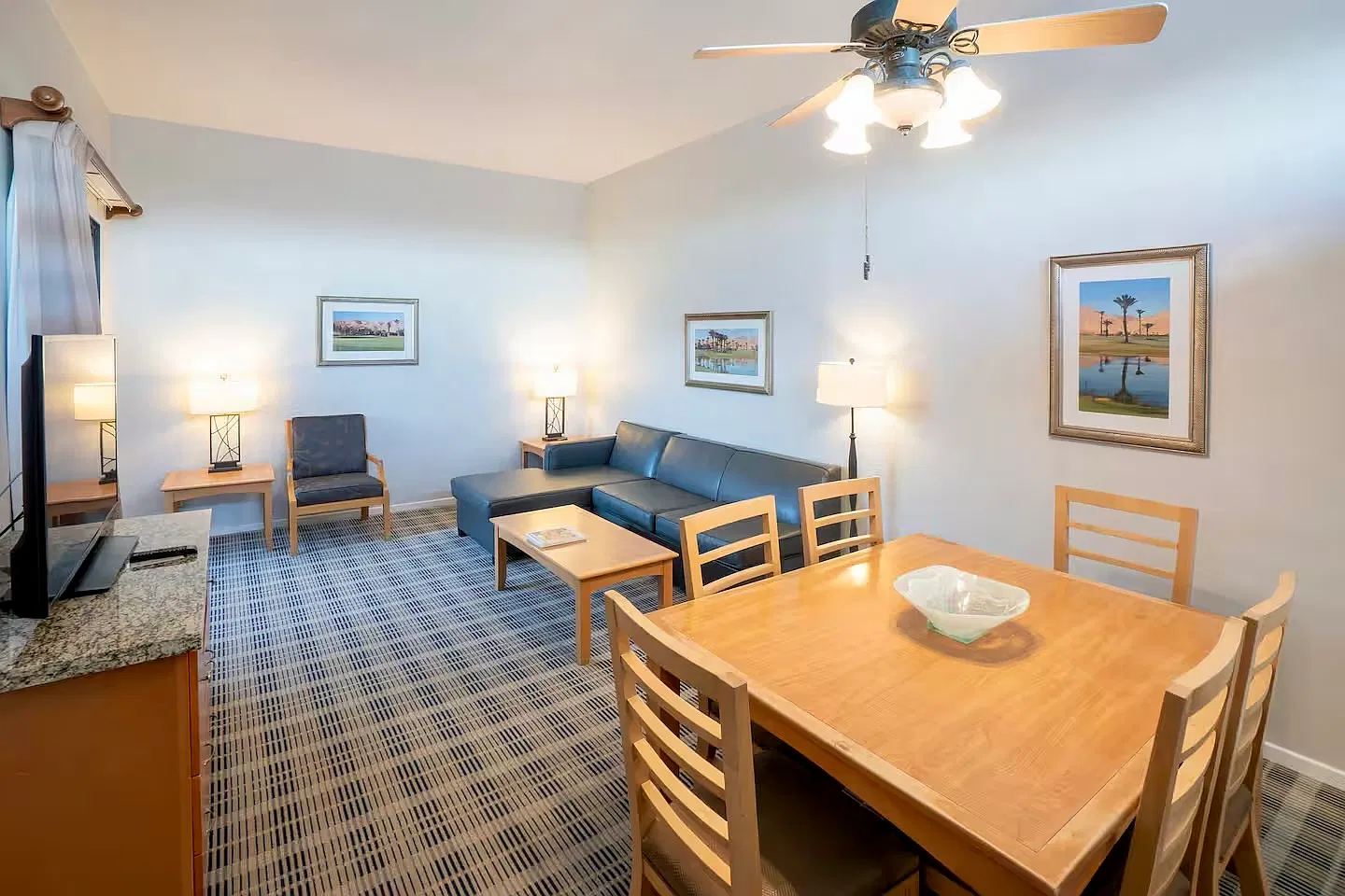 400 S Hermosa Dr — Photo 4