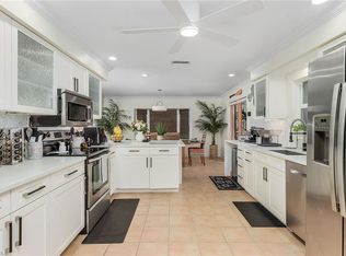 2950 Coach House Ln, Naples, FL 34105