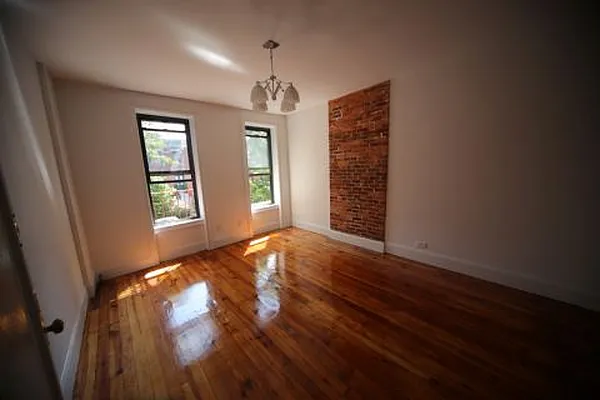 Rented by Cozy Corner Realty LLC  | media 8