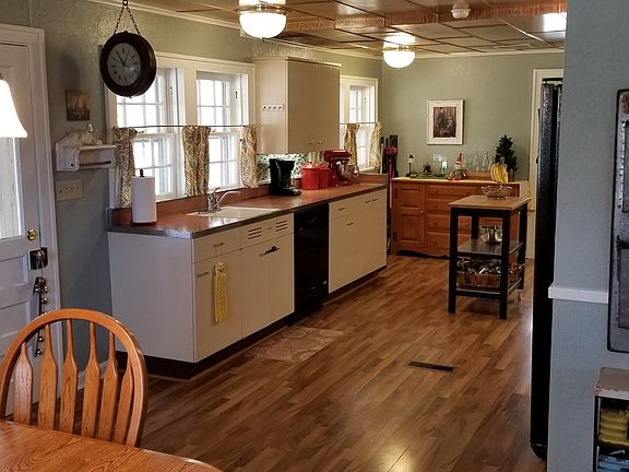 Large Galley Kitchen 
