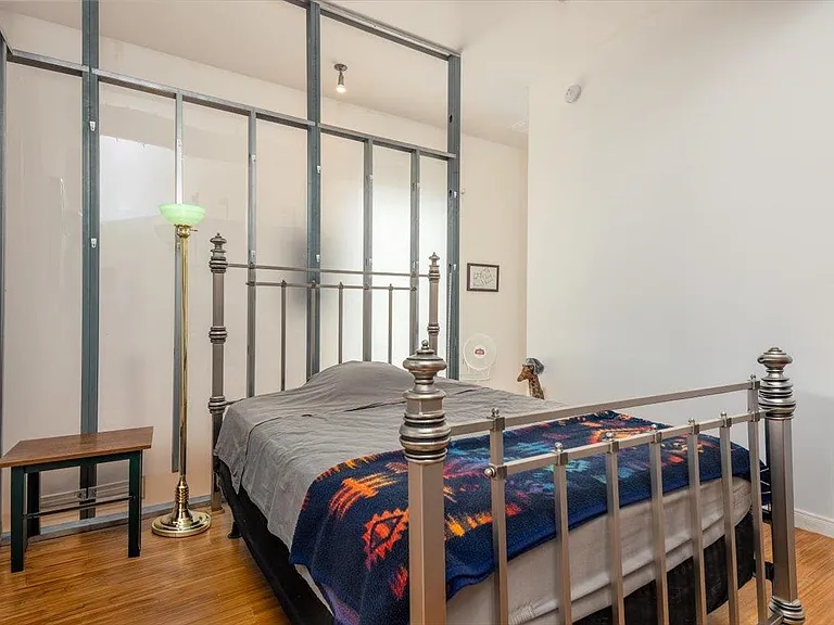 2263 Young Ave E #212 — Photo 11
