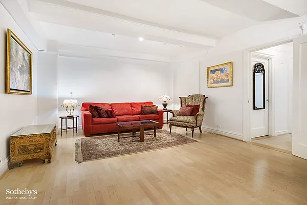 Sold by Sotheby's International Realty | media 1