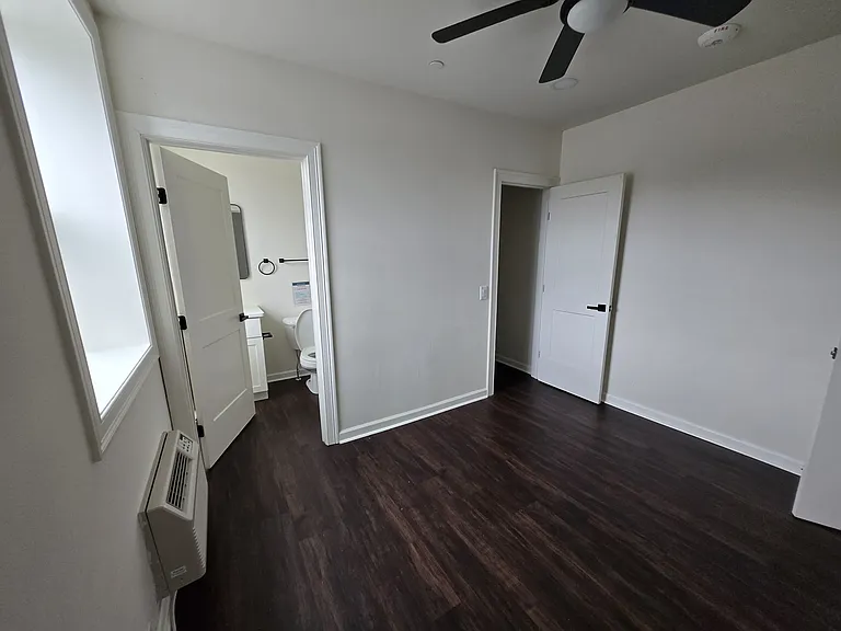 300 Market St #101 — Photo 4
