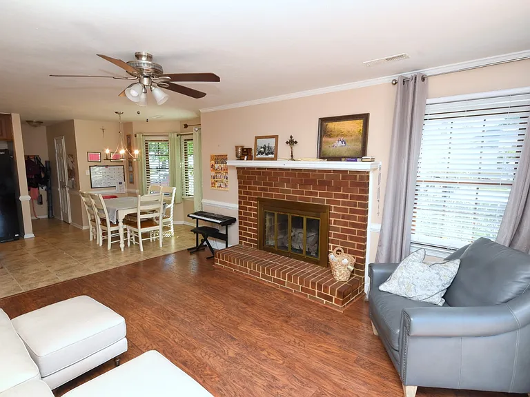 5181 Eagle Run Rd — Photo 11