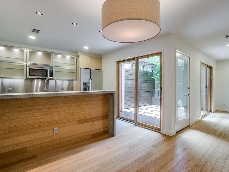 3945 Buena Vista St #C — Photo 9