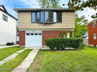 348 Darlington Ave, Staten Island, NY 10312