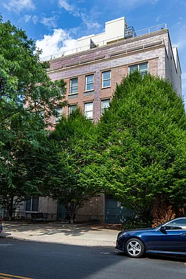 Sold by Statis Realty LLC | media 20