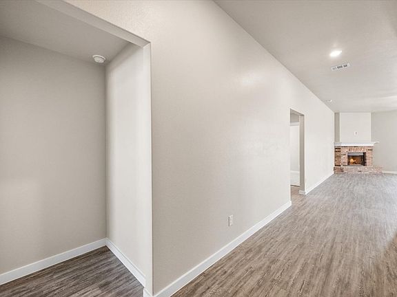 3rd image of 3601 Urbana Pl