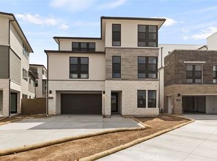 204 Stage St, Irvine, CA 92618