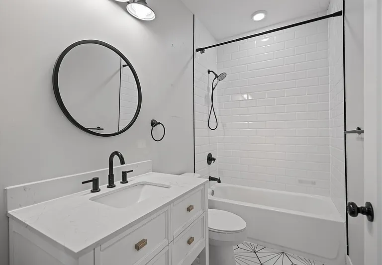 141 6th St #1 — Photo 20