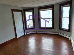 17 Jefferson St #3, Lewiston, ME 04240