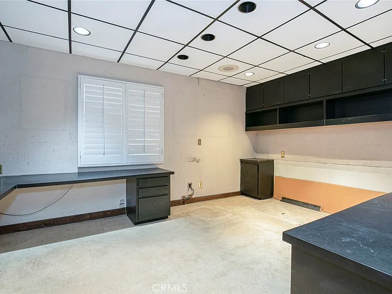 208 S Louise St — Photo 13