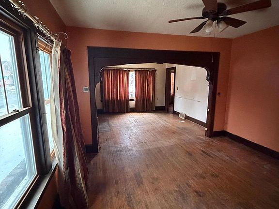 5th image of 1700 Sheridan Ave N