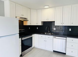 1318 12th Ave #1, San Francisco, CA 94122