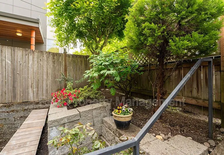 1145 N 91st St #A — Photo 7