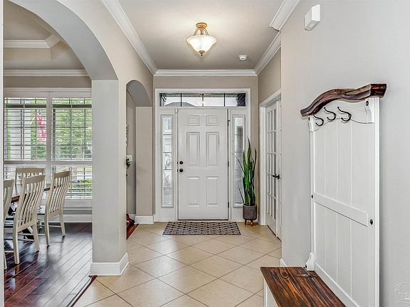 4th image of 1716 Twin Pine Blvd