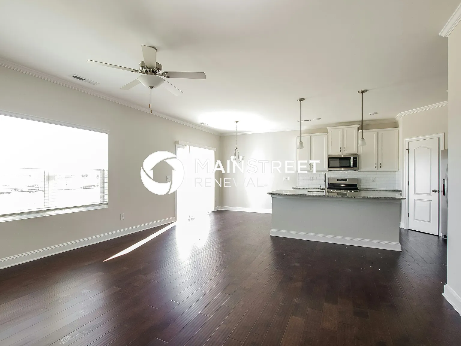 2132 Vecchio Dr — Photo 2