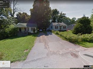16 Chestnut Dr, Clarksville, TN 37042