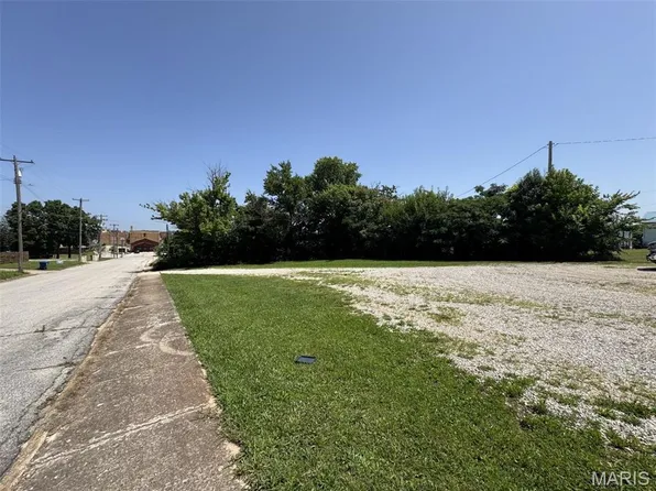 4 S Tower St, Salem, MO 65560