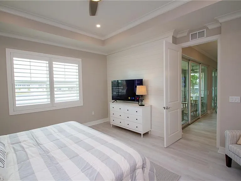 251 Indies Dr E #202 — Photo 33
