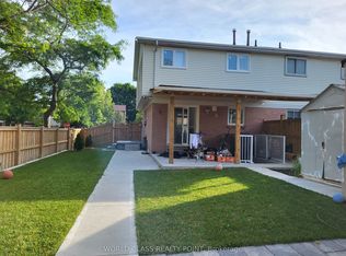 226 Mammoth Hall Trl, Toronto, ON M1B1R1