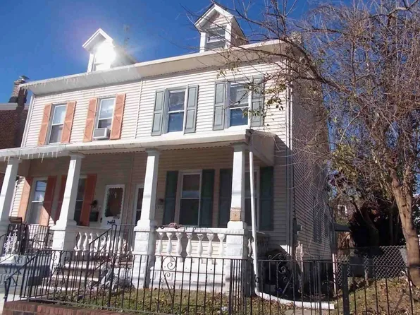 6742 Ditman St, Philadelphia, PA 19135