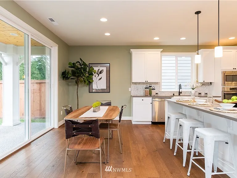 5608 218th Ct SW — Photo 9