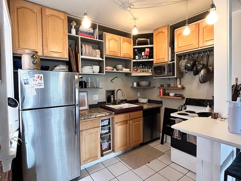 529 E 14th Ave #14 — Photo 8